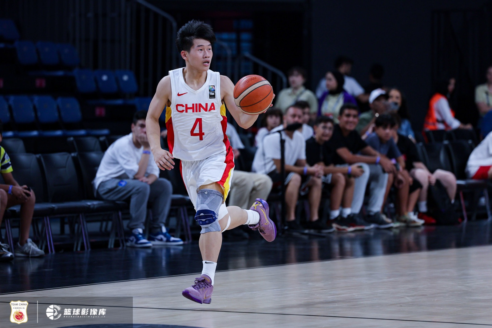 清华大学91-98负早稻田 何文炜12分4助攻3抢断 清华大学91-98负早稻田 何文炜12分4助攻3抢断