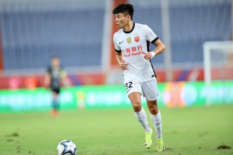 上海海港客场3-0战胜山东泰山,晋级足协杯四强 上海海港客场3-0战胜山东泰山,晋级足协杯四强
