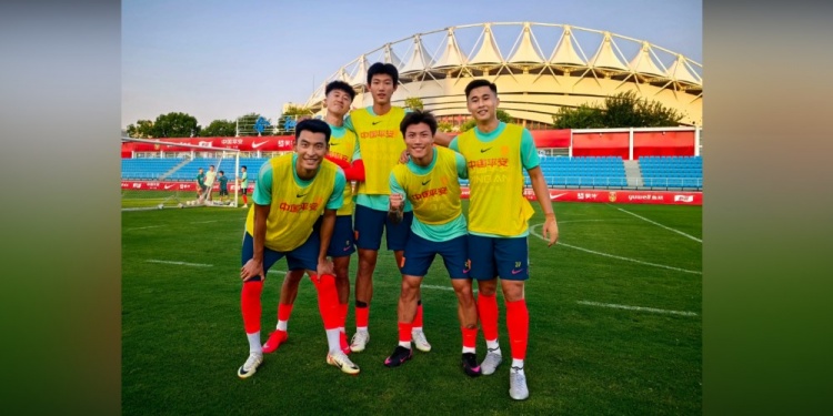 17岁赵松源晒国足训练课胜利总分偏低队,配文:首胜🏆keep going~ 17岁赵松源晒国足训练课胜利总分偏低队,配文:首胜🏆keep going~