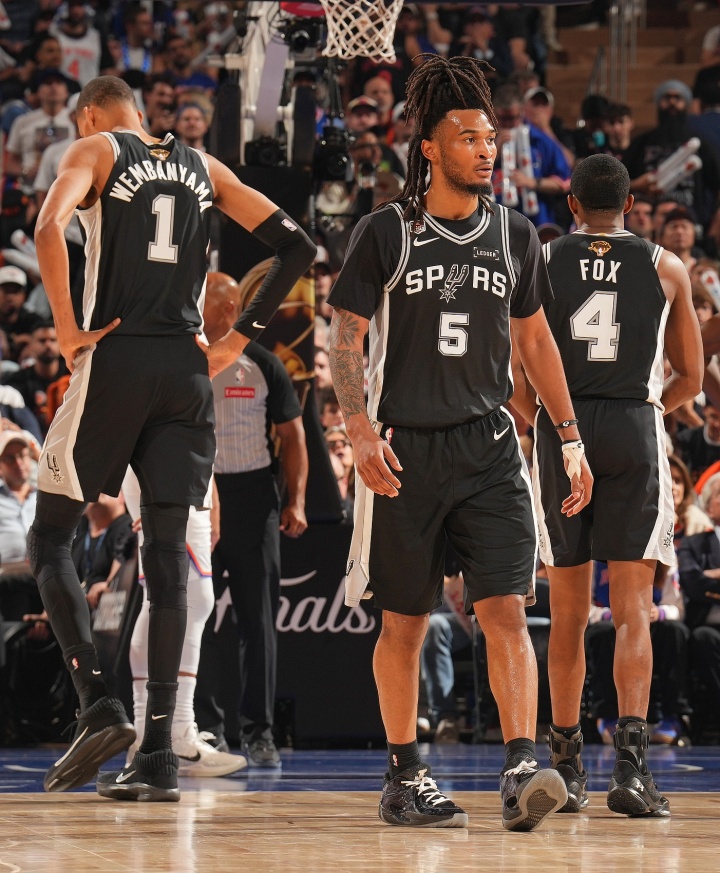 美媒排NBA30队季前实力榜:刺尼雷独一档 火箭第5&湖人第9&勇士22 美媒排NBA30队季前实力榜:刺尼雷独一档 火箭第5&湖人第9&勇士22